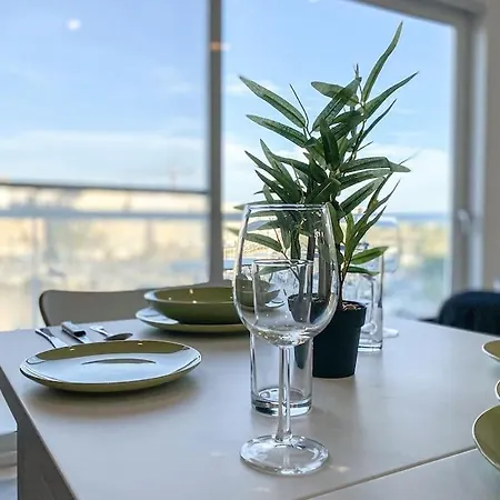 Διαμέρισμα Sea Front 3rd Floor In By Solea