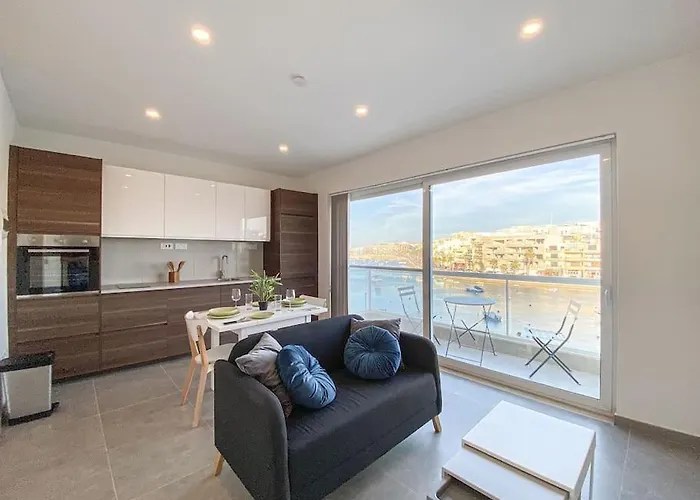 Sea Front 3rd Floor In By Solea Apartament